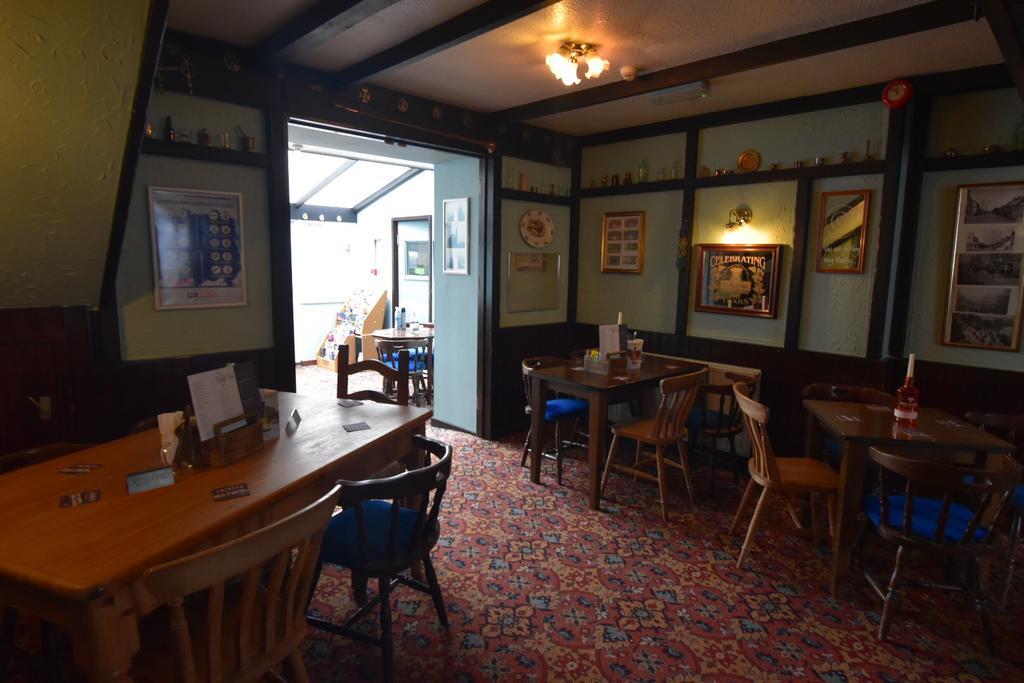 The Bugle Inn Екстер'єр фото